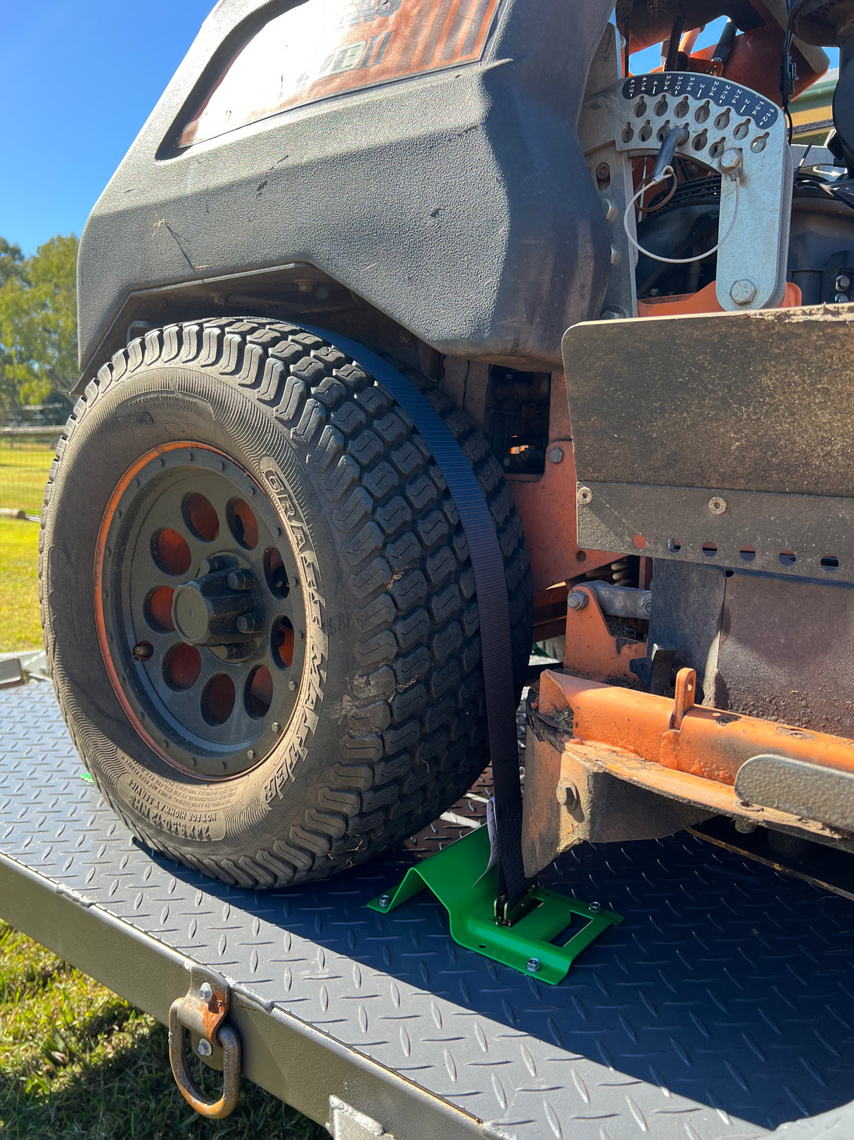 Landscape Pro Wheel Chock & Strap Kit