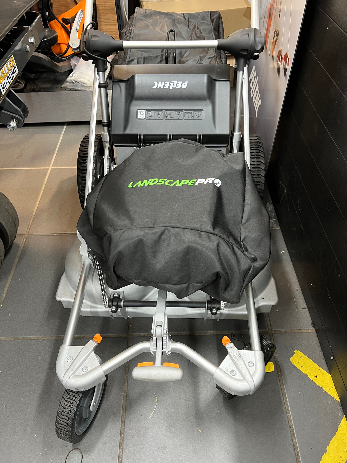 Landscape Pro Lawnmower/ Motor Cover