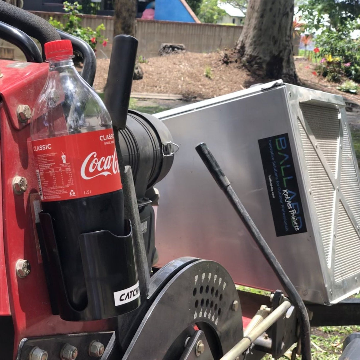 Catch Pro Cup Caddy - Magnetic cup holder - Catch Pro Australia