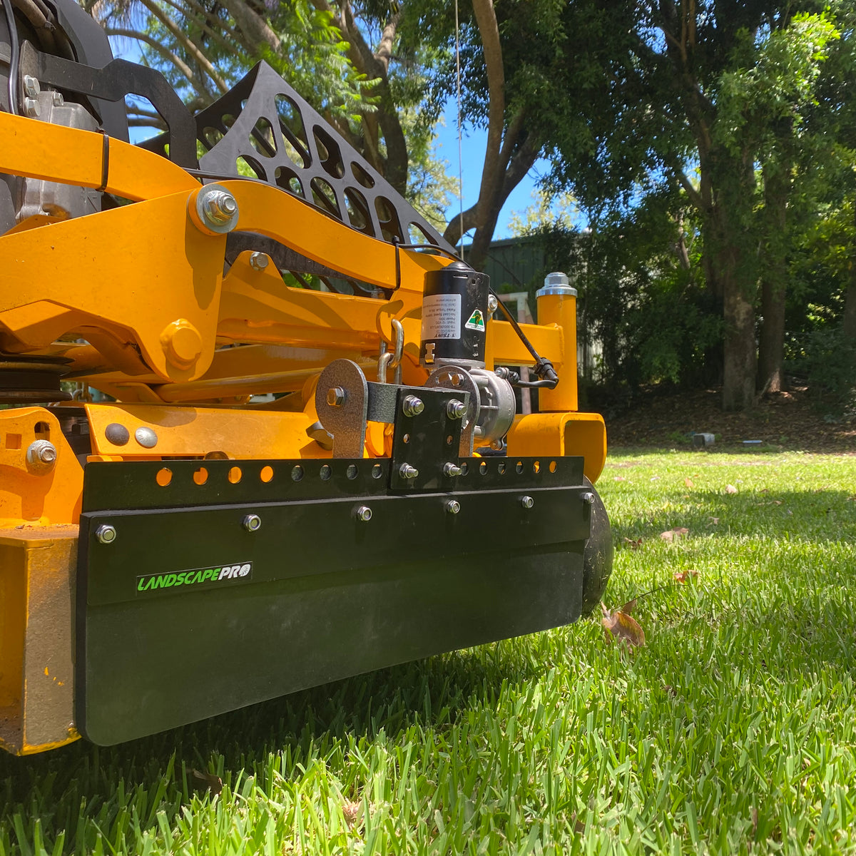 Grass Catcher & Pro Shield Bundle – Catch Pro Australia